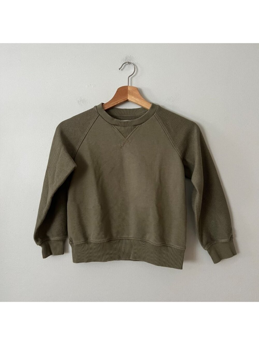 Crewcuts Sage Green Contrast Sleeve Crewneck Sweatshirt Boy's Size Small 6-7
